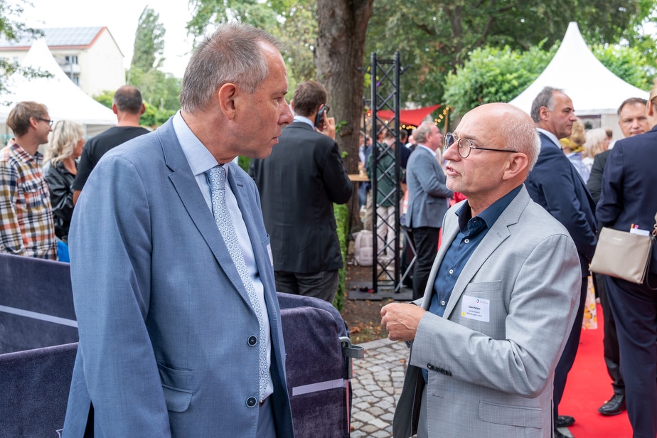 Sommerfest der Europäischen Metropolregion Mitteldeutschland (EMMD) am 17.08.2026 in der Villa Hirsch in Gera
Foto Tom Schulze Leipzig-Germany
Tel. 0049-172-7997706
www.tom-schulze.com