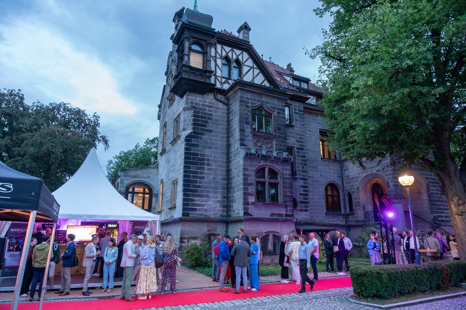 Sommerfest der Europäischen Metropolregion Mitteldeutschland (EMMD) am 17.08.2026 in der Villa Hirsch in Gera
Foto Tom Schulze Leipzig-Germany
Tel. 0049-172-7997706
www.tom-schulze.com