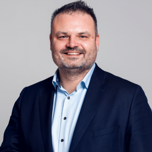 tom-loeschner_techn-dl